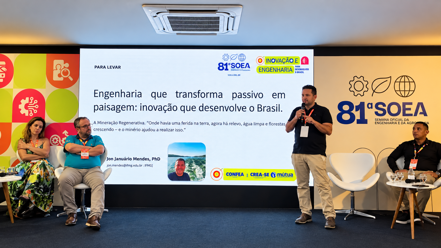 Jefferson Janu&aacute;rio Mendes: Professor do IFMG, apresentou o conceito de minera&ccedil;&atilde;o regenerativa e experi&ecirc;ncias de recupera&ccedil;&atilde;o de vo&ccedil;orocas utilizando materiais provenientes da atividade mineral.